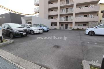 敷地内駐車場（屋外平面式）