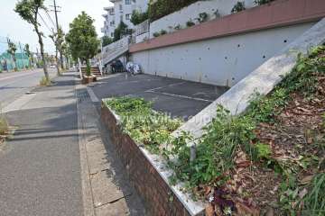 敷地内駐車場(屋外平面式)