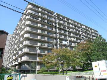 江坂江の木公園スカイハイツの外観（南東側から）