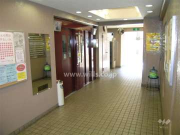 エントランスホール