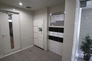 宅配ボックスと共用ポスト