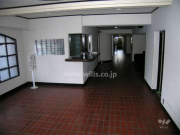 エントランスホール