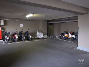 バイク置き場