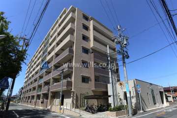 ファミリアーレ瑞穂運動場東の外観（南東側から）