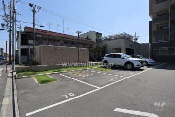 敷地内駐車場（屋外平面式）