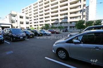 敷地内駐車場(屋外平面式)