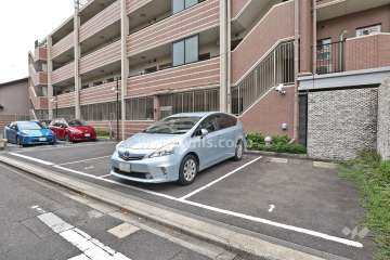 敷地内駐車場（屋外平面式）
