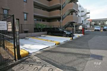 敷地内駐車場（屋外機械式）