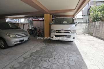 敷地内駐車場（屋内平面式と屋外平面式）