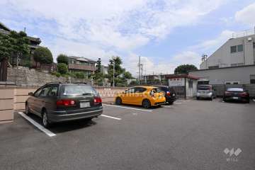 敷地内駐車場（屋外平面式）