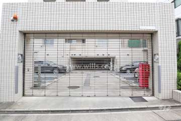 駐車場出入り口（ゲート付き）
