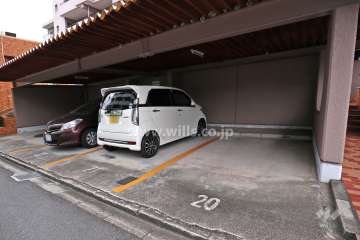 敷地内駐車場（屋内平面式）