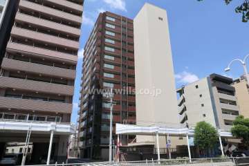 ライオンズマンション桜山汐路の外観（南東側から）