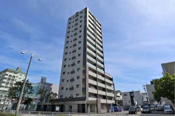 サンメゾン瑞穂通eldoステーションレジデンスの外観（南西側から）
