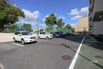 敷地内駐車場（屋外平面式）