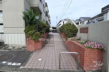 エントランスアプローチ