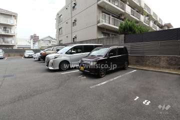 敷地内駐車場（屋外平面式）