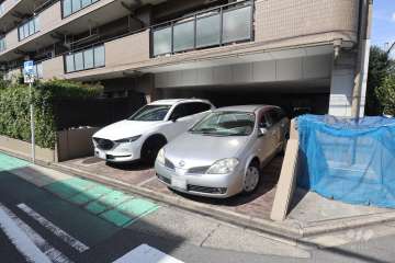 敷地内駐車場（屋外平面式）