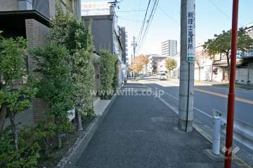敷地の前面道路