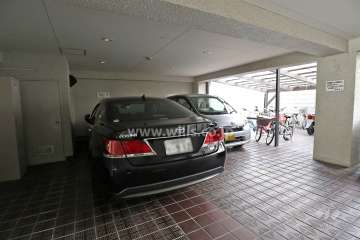 敷地内駐車場（屋内平面式）