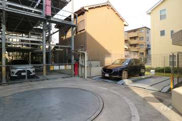 敷地内駐車場（屋外機械式）