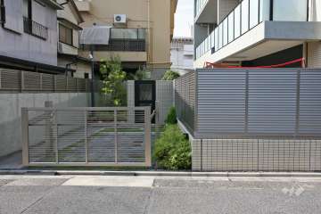 敷地内駐車場（屋外平面式）