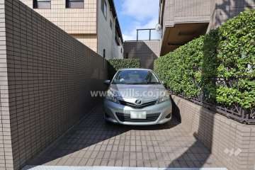 敷地内駐車場（屋外平面式）