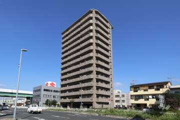 イトーピア堀田通の外観（南東側から）