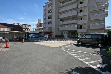 敷地内駐車場（屋外平面式）