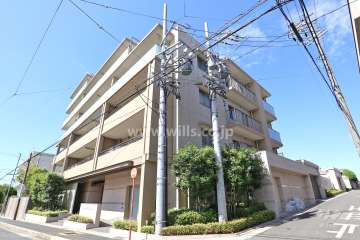 プラウド瑞穂日向町ヒルトップの外観（東側から）