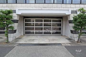 駐車場の出入り口