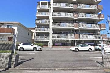 駐車場出入り口