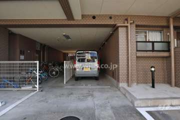 敷地内駐車場（屋内平面式）