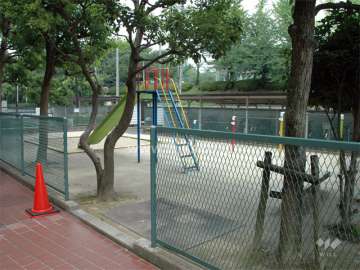 敷地内の公園