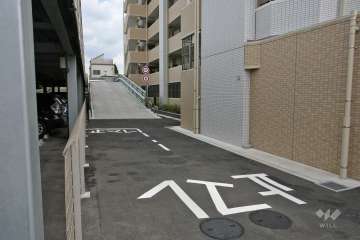 駐車場出入口