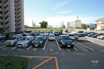 敷地内駐車場(屋外平面式)