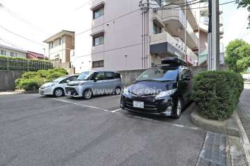 敷地内駐車場（屋外平面式）