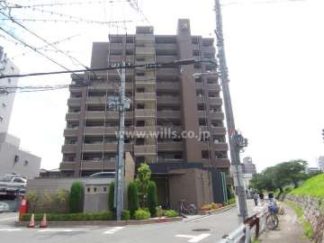 グランコート江坂2の外観(北側から)