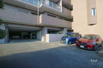 敷地内駐車場（屋外平面式）