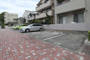 敷地内駐車場（屋外平面式）