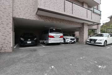 敷地内駐車場（屋外平面式）