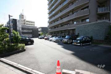 敷地内駐車場(屋外平面式)