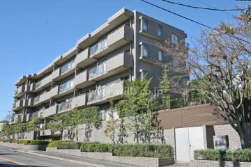 八事月見ヶ岡シティハウスイーストガーデンの外観(東側から)