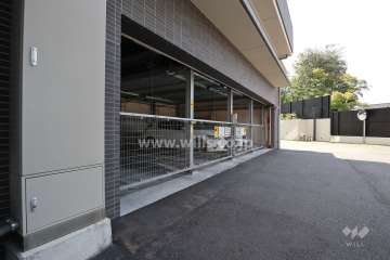 敷地内駐車場（屋内機械式）