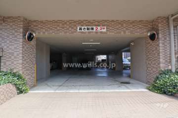 駐車場出入り口