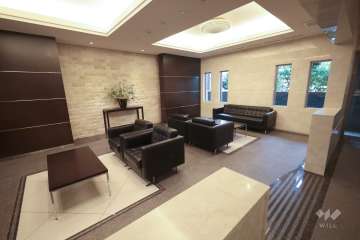 エントランスの談話スペース