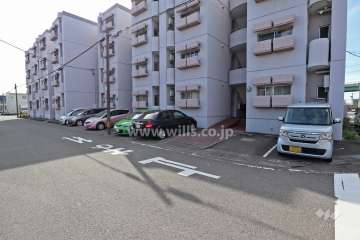 敷地内駐車場(屋外平面式)