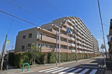 キャパシティの外観（西側から）