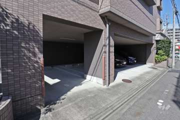 敷地内駐車場（屋内平面式）