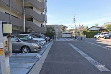 敷地内駐車場（屋外機械式）